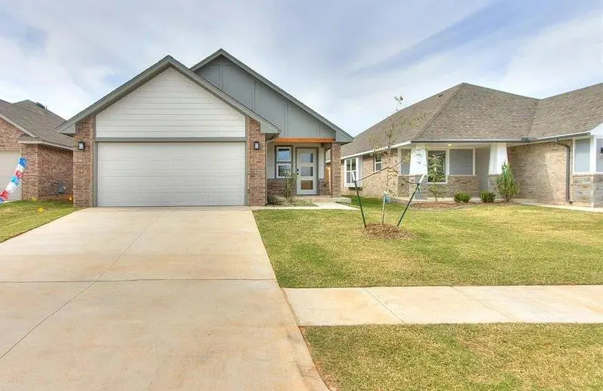 Photo 2 — 13933 Marsala Court, Oklahoma City, OK 73170