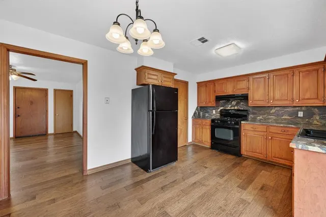 Photo 8 — 34 Shirley Lane, Edmond, OK 73003