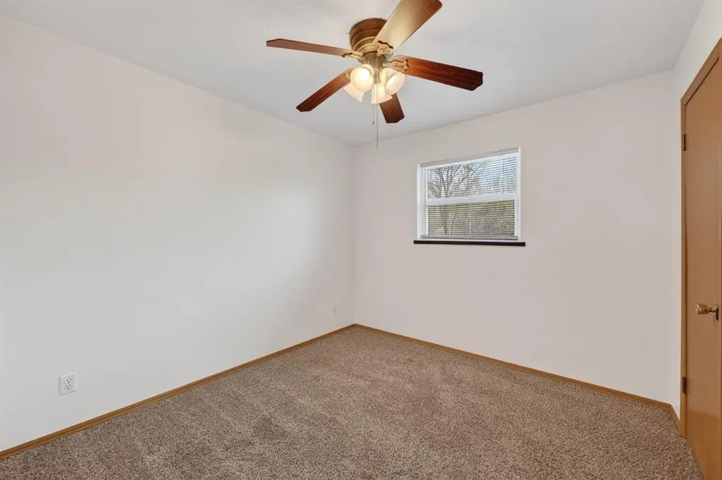 Photo 15 — 34 Shirley Lane, Edmond, OK 73003