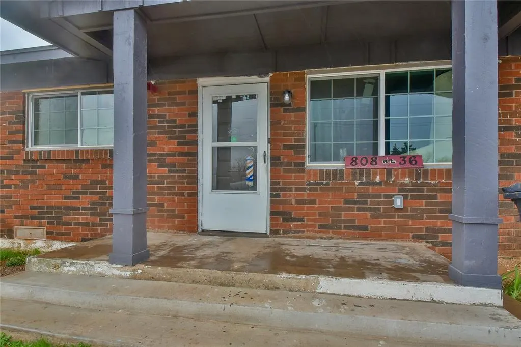 Front exterior — 808 NE 36th Street, Oklahoma City, OK 73105