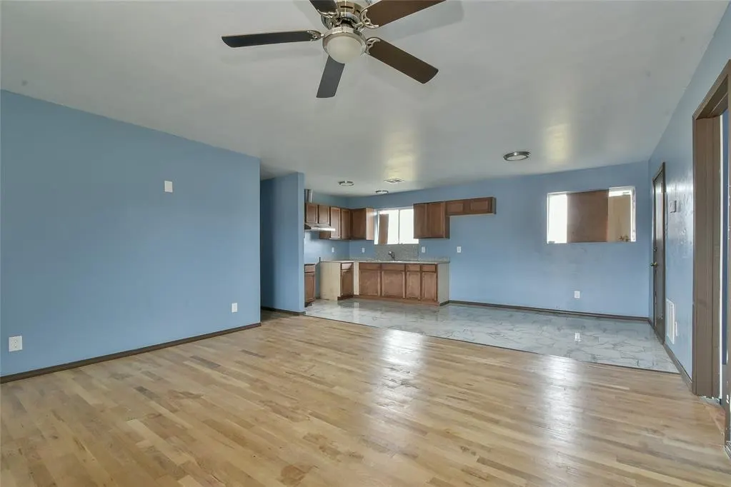 Photo 4 — 808 NE 36th Street, Oklahoma City, OK 73105
