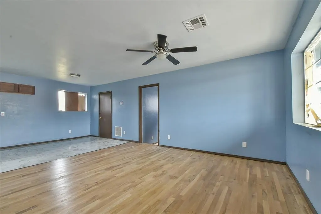 Photo 5 — 808 NE 36th Street, Oklahoma City, OK 73105