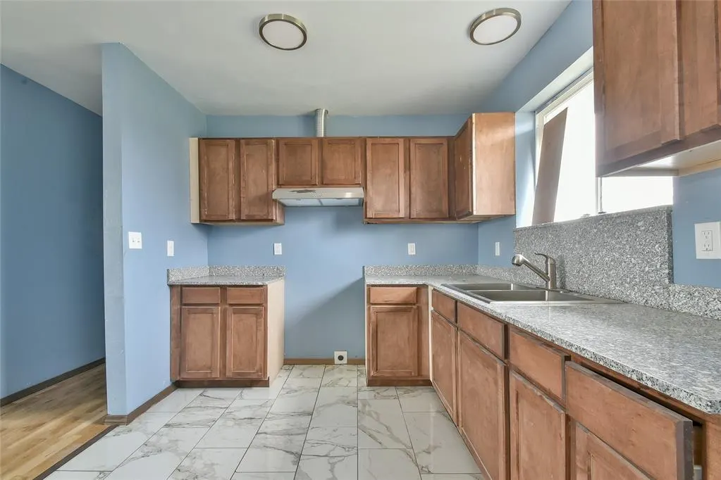 Photo 10 — 808 NE 36th Street, Oklahoma City, OK 73105