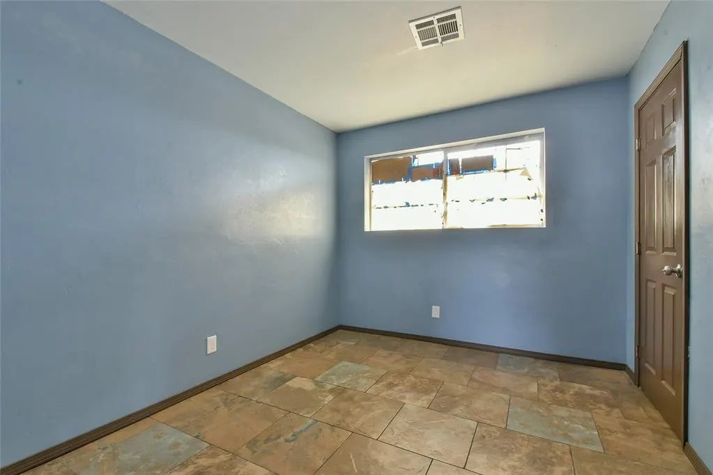 Photo 19 — 808 NE 36th Street, Oklahoma City, OK 73105