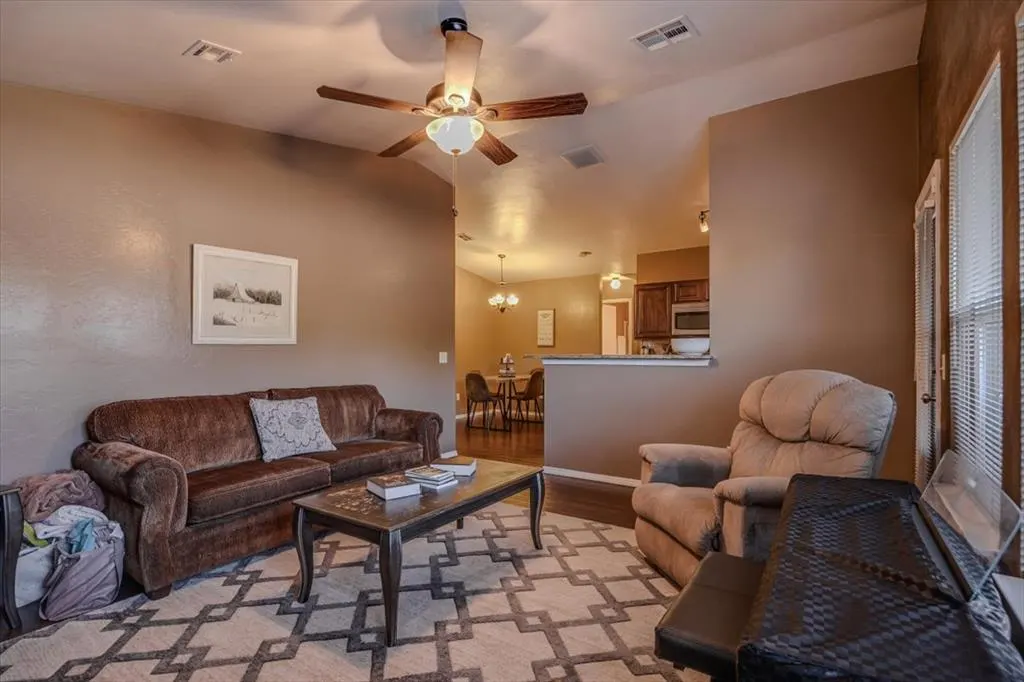 Photo 18 — 2501 Flame Lily Road, Oklahoma City, OK 73128