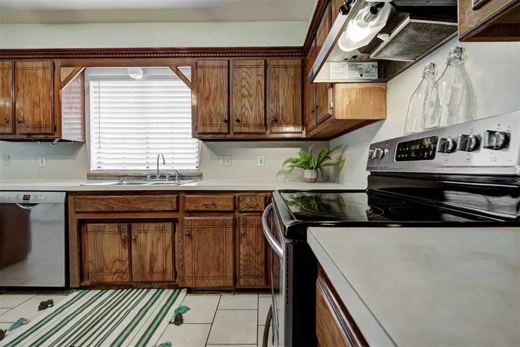 Photo 15 — 7509 Cecilia Place, Oklahoma City, OK 73162