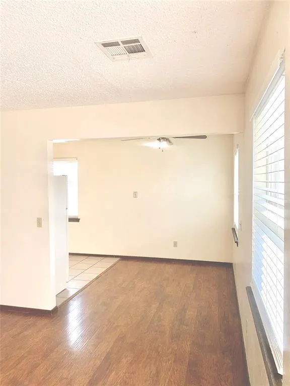 Photo 4 — 320 Falcon Court 2, Norman, OK 73069