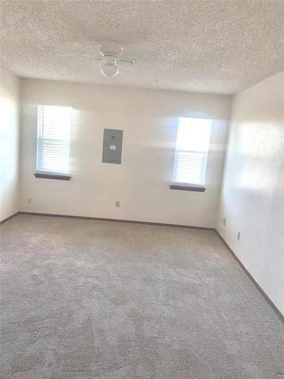 Photo 21 — 320 Falcon Court 2, Norman, OK 73069