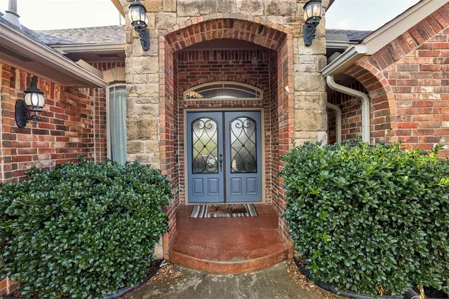 Photo 7 — 2600 SE 39th Street, Moore, OK 73160