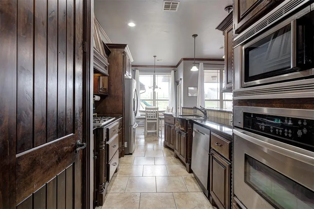 Photo 18 — 2600 SE 39th Street, Moore, OK 73160
