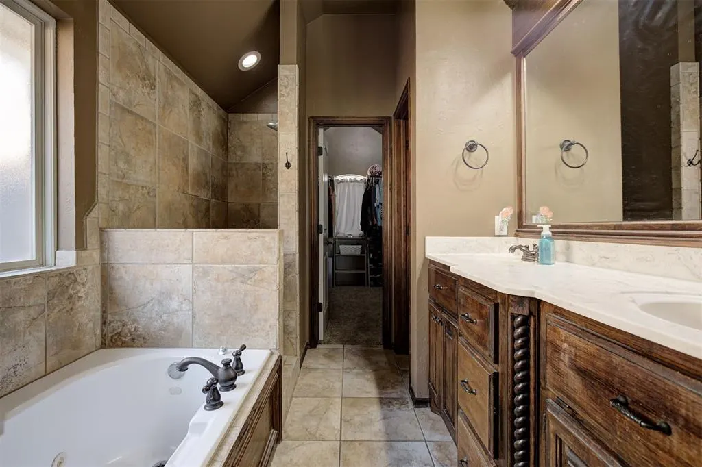 Photo 27 — 2600 SE 39th Street, Moore, OK 73160
