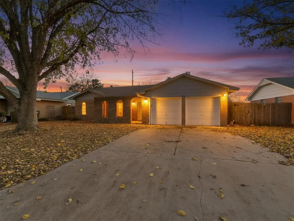 Front exterior — 2808 SW 88th Street, Oklahoma City, OK 73159