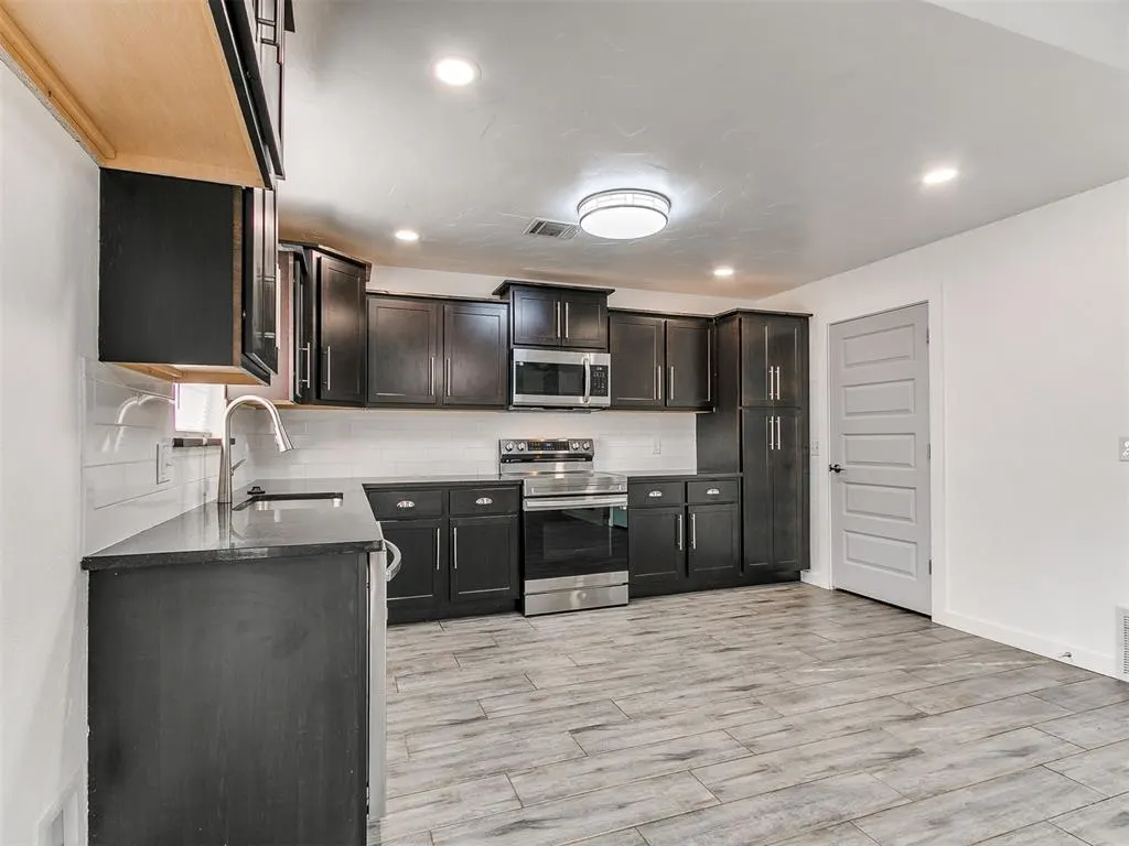 Photo 37 — 2808 SW 88th Street, Oklahoma City, OK 73159