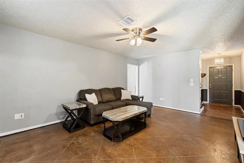 Photo 6 — 3229 SW 96th Street, Oklahoma City, OK 73159