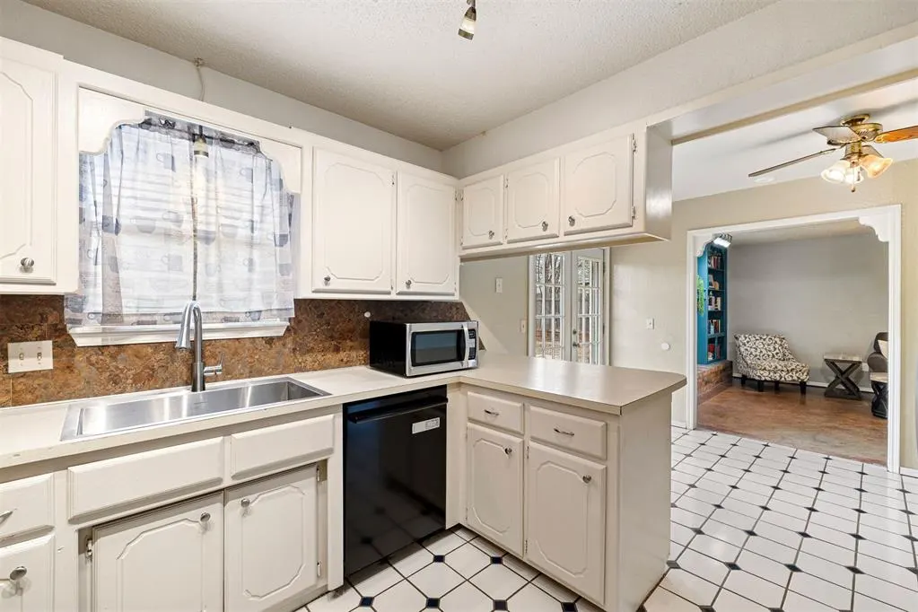 Photo 12 — 3229 SW 96th Street, Oklahoma City, OK 73159