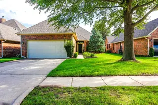 Sold home at 1009 Riviera Drive
