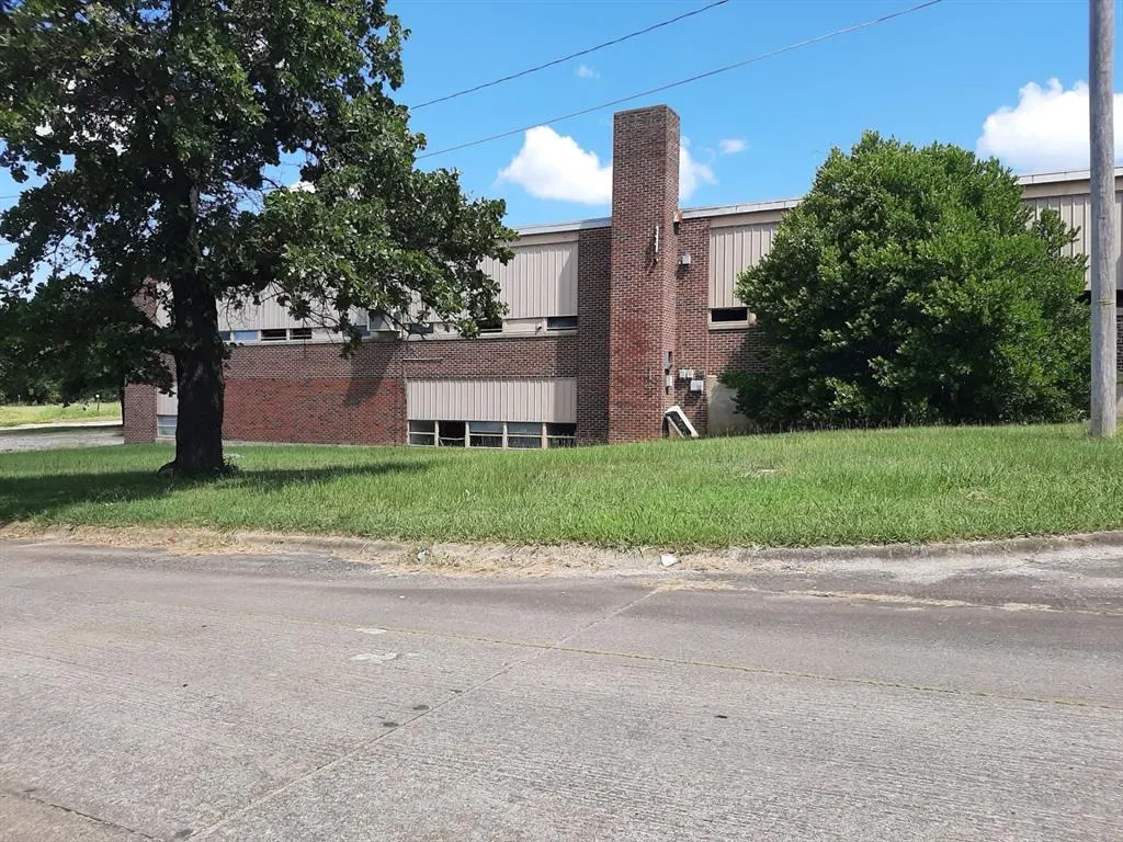 Photo 11 — 1401 E Cherokee Avenue, McAlester, OK 74501