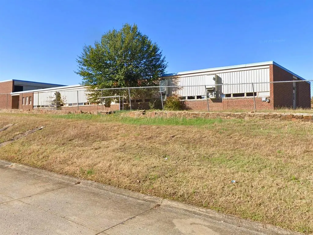 Photo 21 — 1401 E Cherokee Avenue, McAlester, OK 74501