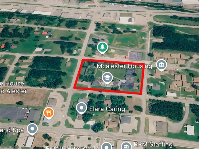 Photo 2 — 1401 E Cherokee Avenue, McAlester, OK 74501