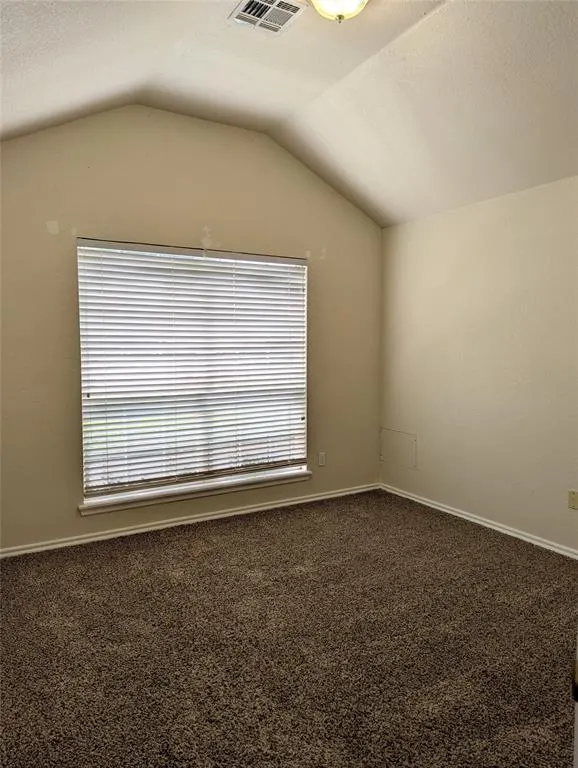Photo 7 — 2604 Southern Hills Drive, Moore, OK 73160