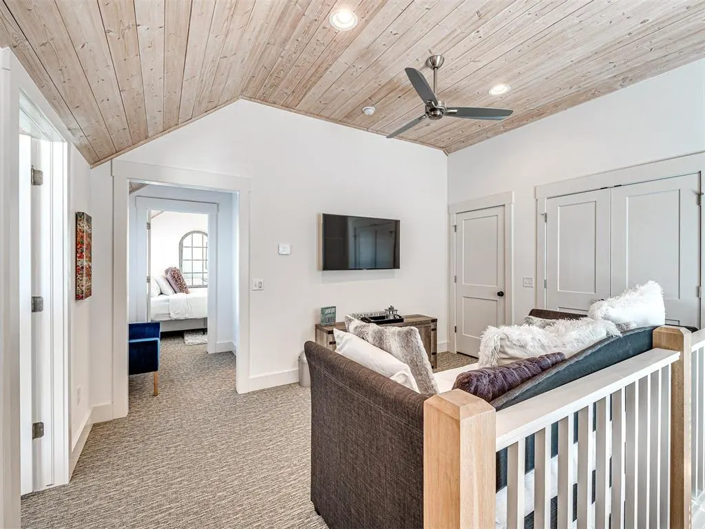 Photo 22 — 20 Redbud Lane B, Carlton Landing, OK 74432