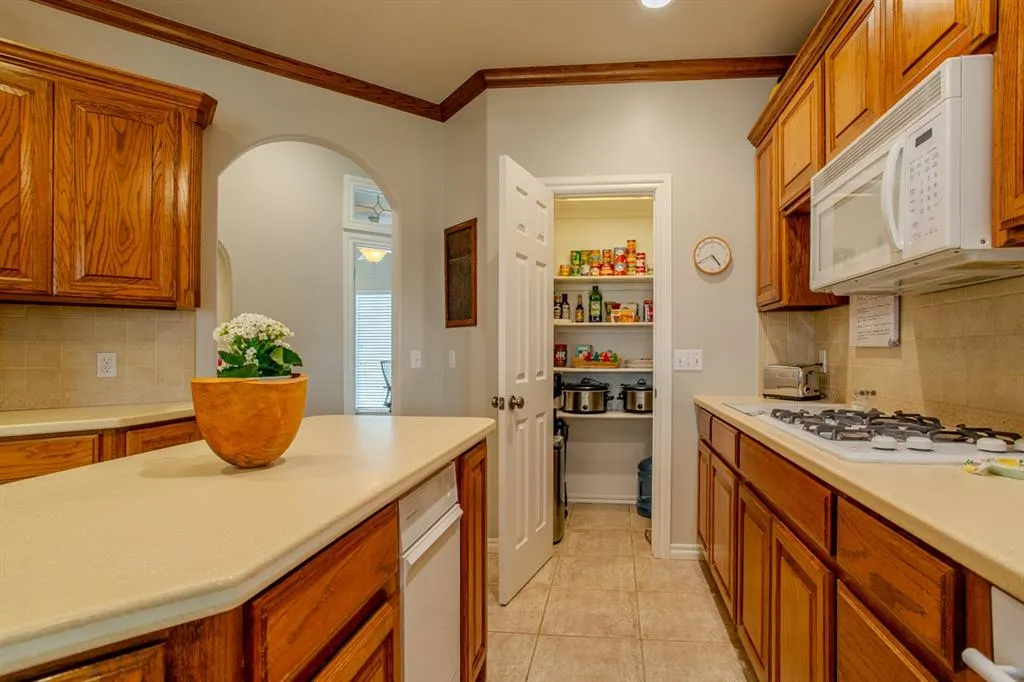 Photo 13 — 606 Frank Drive, Okarche, OK 73762