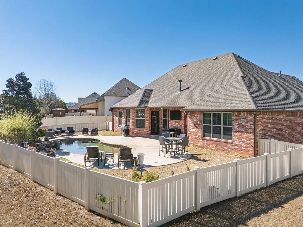 Photo 48 — 2715 Woodlawn Court, Shawnee, OK 74804