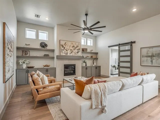 Photo 6 — 2540 Sunset Court, Guthrie, OK 73044
