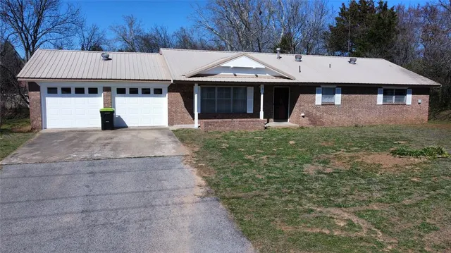 Photo 2 — 36805 E Highway 99A Road, Okemah, OK 74859
