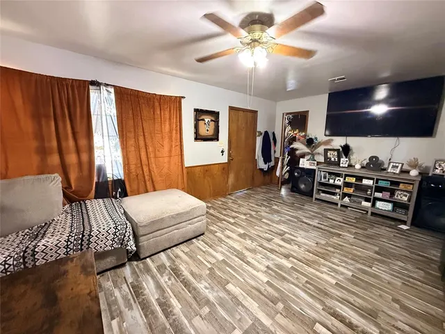 Photo 3 — 309 N Dawson Street, Meeker, OK 74855