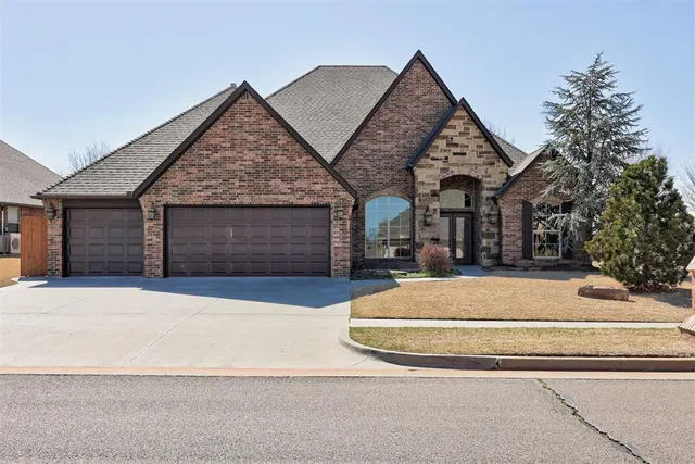 Front exterior — 5504 NW 120th Street, Oklahoma City, OK 73162