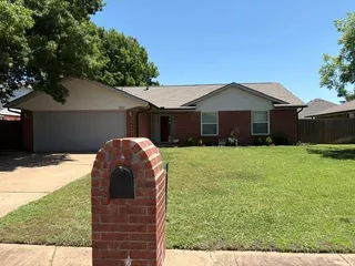 Sold home at 300 N Lockeport Drive