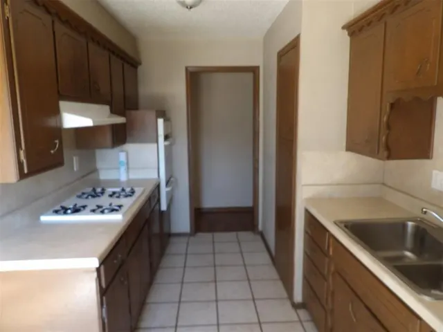 Photo 4 — 510 NE 18th Street, Moore, OK 73160