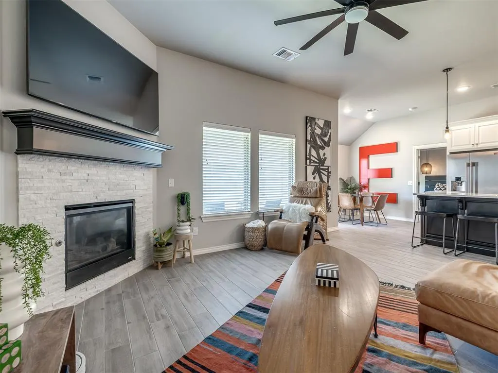 Photo 12 — 3708 Palisade Lane, Oklahoma City, OK 73179