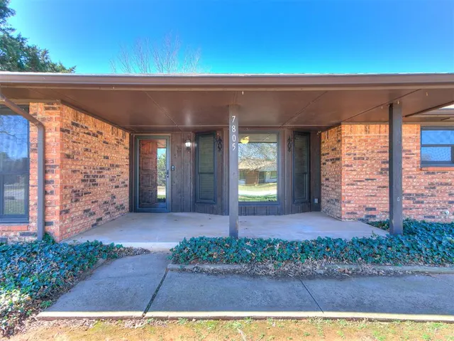 Photo 2 — 7805 Westwood Lane, Oklahoma City, OK 73169