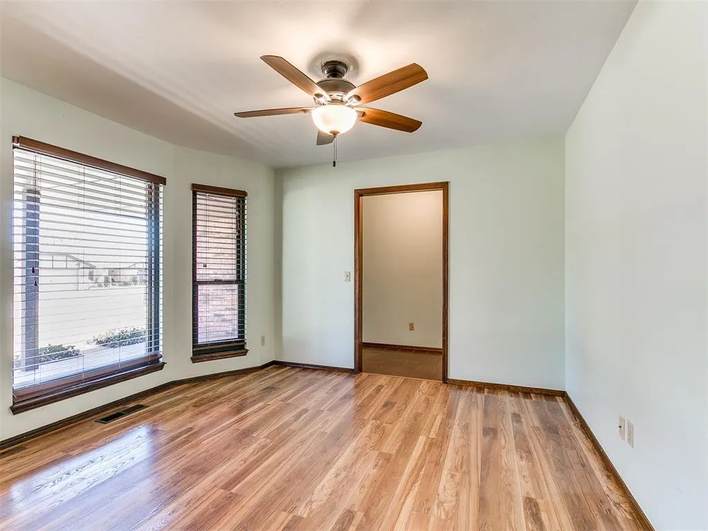 Photo 9 — 7805 Westwood Lane, Oklahoma City, OK 73169