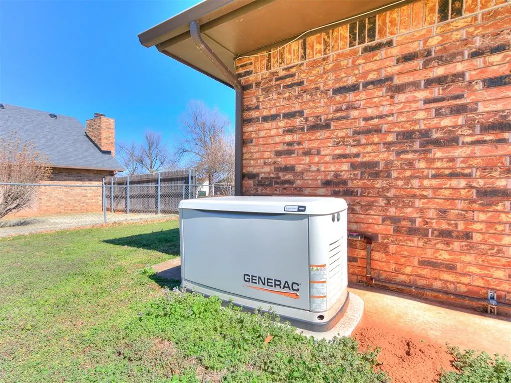 Photo 41 — 7805 Westwood Lane, Oklahoma City, OK 73169