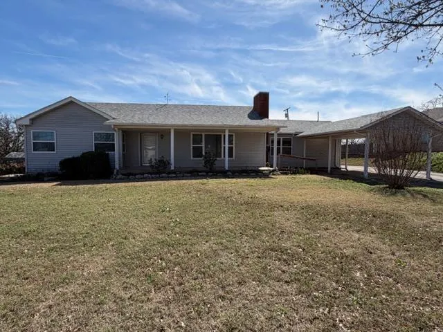 Front exterior — 1027 E 1st Street, Chandler, OK 74834