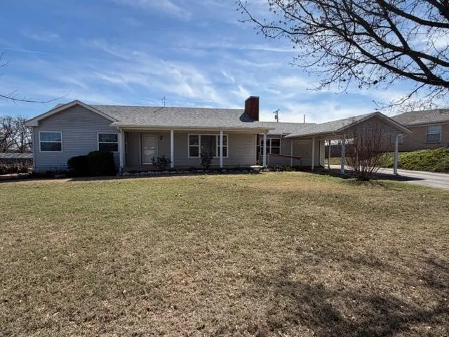 Photo 11 — 1027 E 1st Street, Chandler, OK 74834