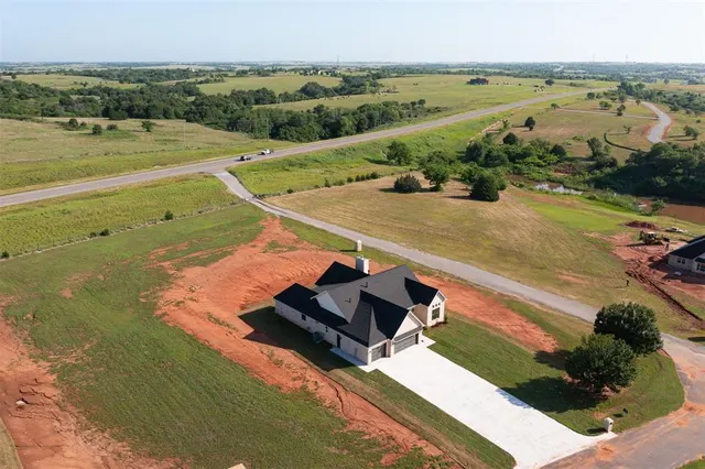 Photo 6 — 2058 County Road 1336, Blanchard, OK 73010