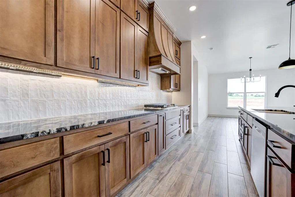 Photo 21 — 2058 County Road 1336, Blanchard, OK 73010
