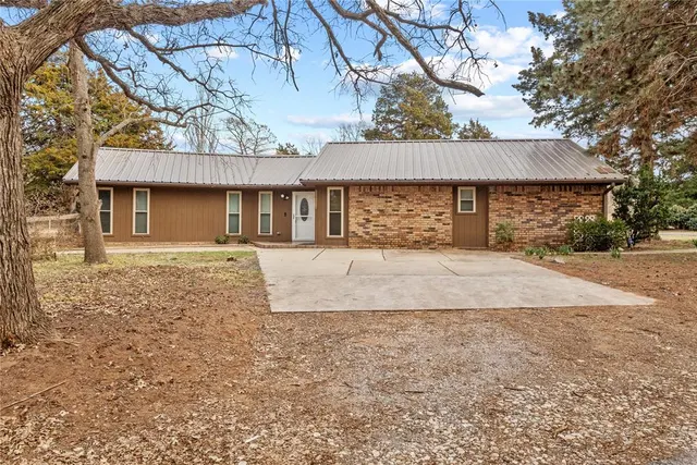 Front exterior — 24331 E 1027 Road, Weatherford, OK 73096