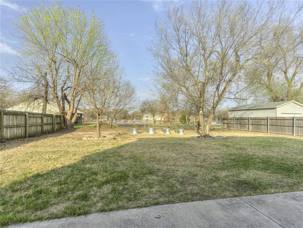 Photo 38 — 1375 S Moore Avenue, Midwest City, OK 73130