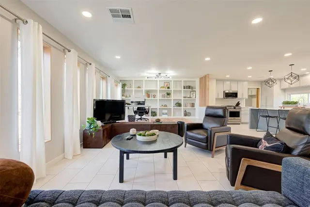 Photo 8 — 3009 Norcrest Drive, Oklahoma City, OK 73121