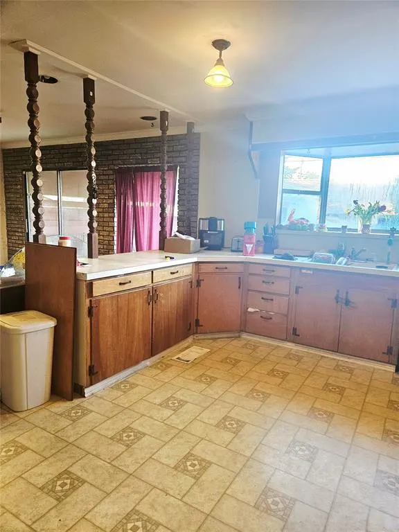 Photo 8 — 921 E Walnut Street, Altus, OK 73521