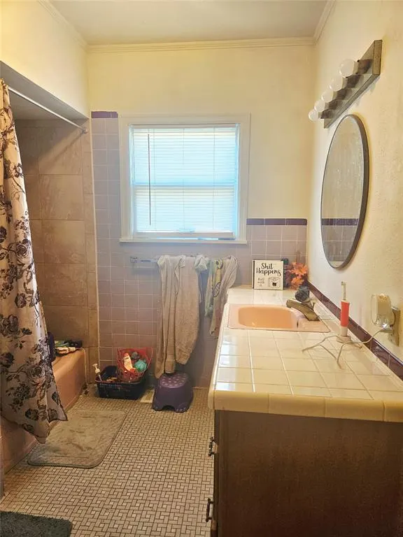 Photo 9 — 921 E Walnut Street, Altus, OK 73521