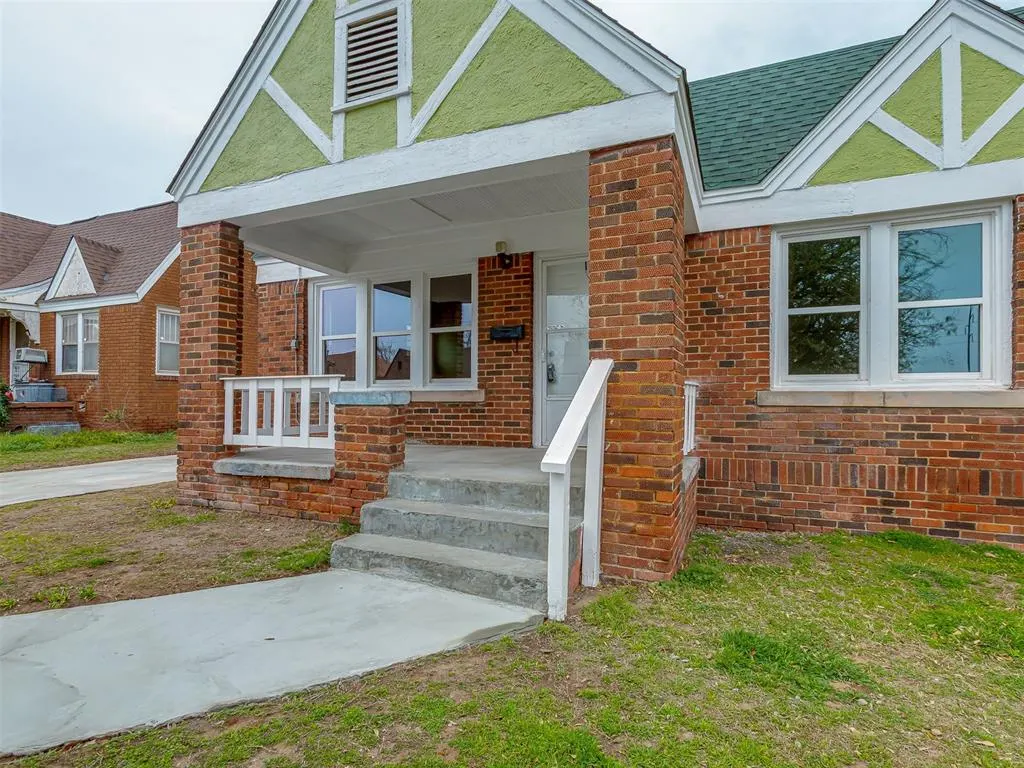 Front exterior — 2419 W Park Place, Oklahoma City, OK 73107
