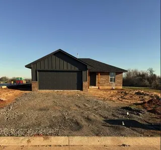 Sold home at 1606 Highland Loop