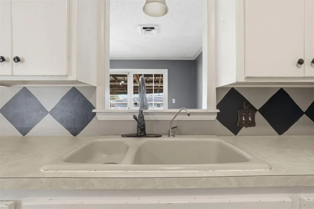 Photo 15 — 801 Standifer Road, Elk City, OK 73644