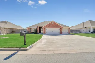Sold home at 1016 North Ridge Boulevard